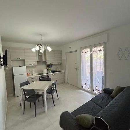 Casa Vacanze Lui Сан-Бенедетто-дель-Тронто Екстер'єр фото